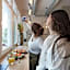 Hostel Dos Estaciones - Scandinavian Design - Albergue Juvenil - FREE towels, coffee & tea, remote check-in
