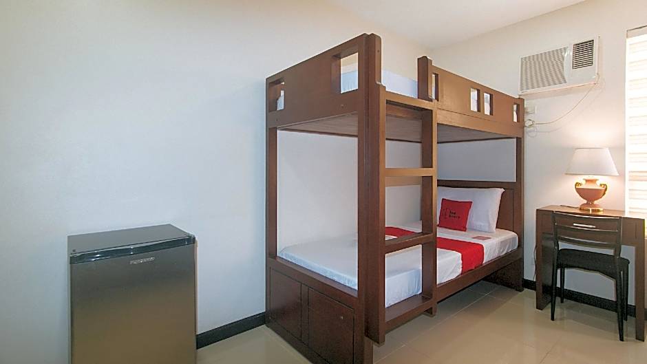 RedDoorz @ Nucell near NGCP Cebu