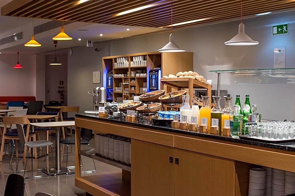 Holiday Inn Express Lisbon Airport By IHG