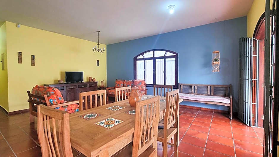 Conforto, Piscina, Churrasqueira, 300mts mar, Wi-Fi