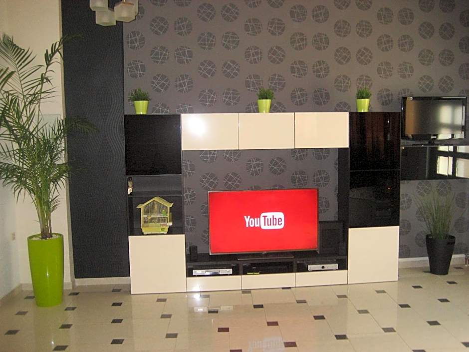 Mythos- Platanias- Hotel -Apts