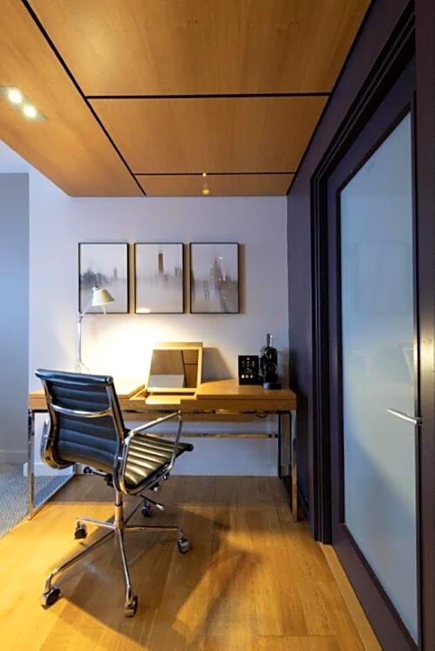 Apex Temple Court Hotel