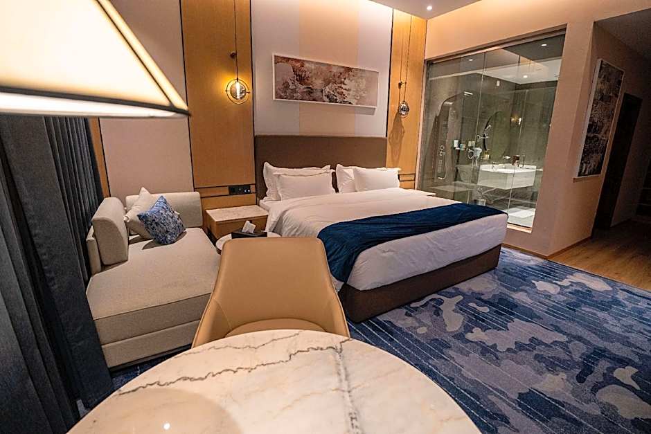 Best Western Plus Danat Almansak Hotel