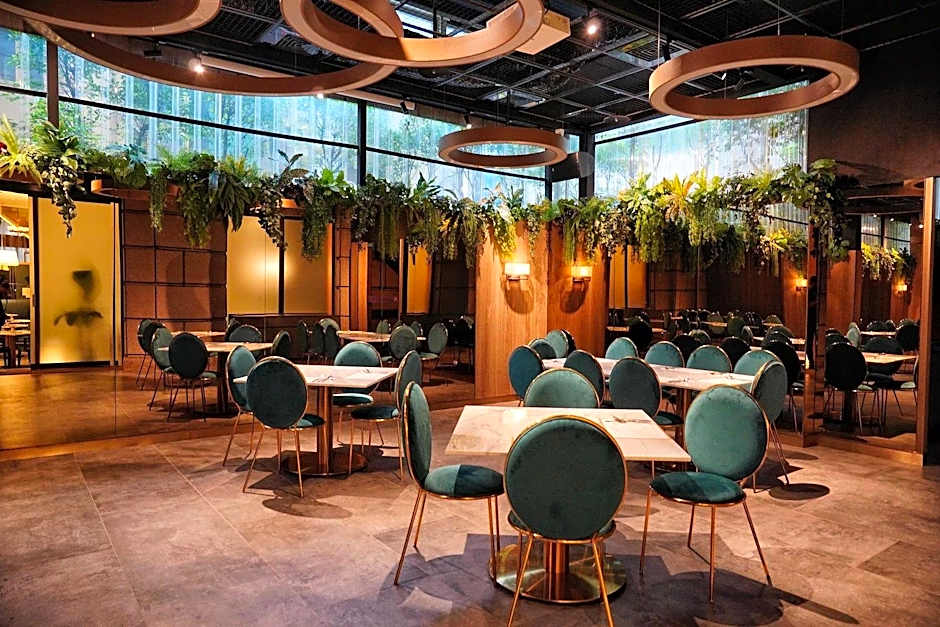 Hamp Court Palace Taipei