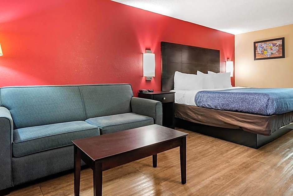 Econo Lodge Oxford near Choccolocco Park