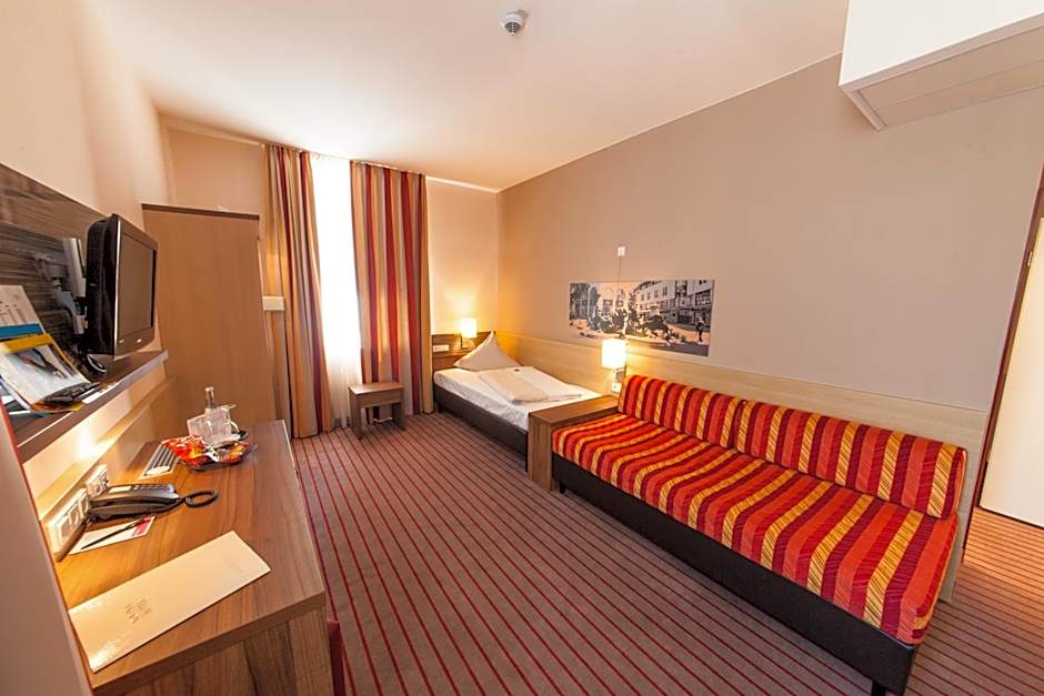 Novina Hotel Tillypark