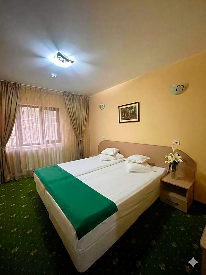 Hotel Sallaris Monteoru