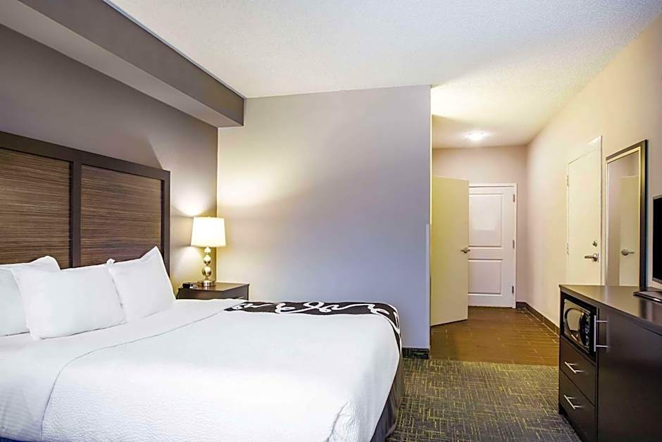La Quinta Inn & Suites by Wyndham Lynchburg At Liberty Univ.