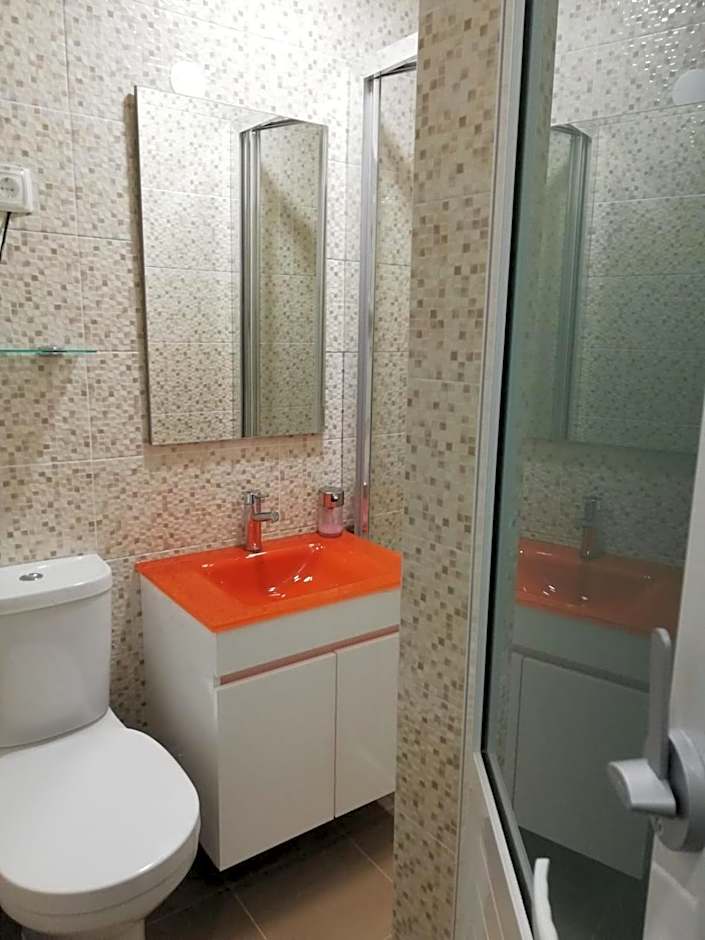 BED&SHOWER Moscavide -Self Check-In