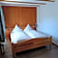 Gasthof Schoenegg B&B