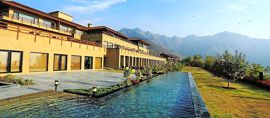 Taj Dal View, Srinagar