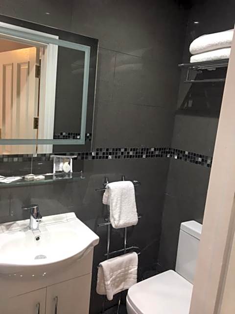 Harefield Manor Hotel