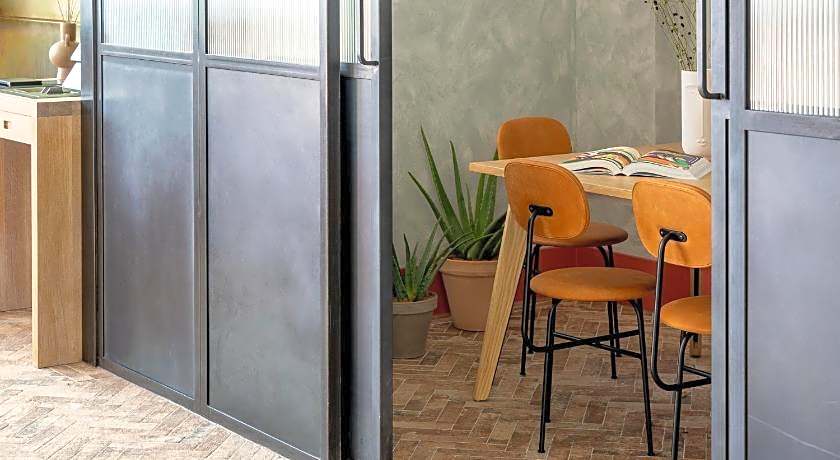 Bermonds Locke, Tower Bridge 