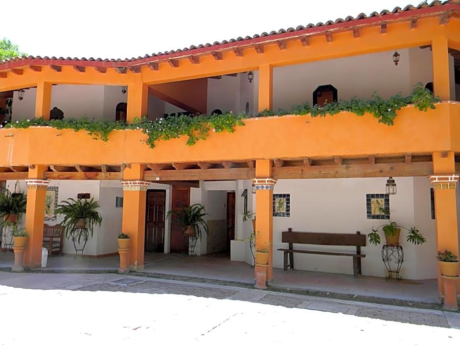 Atotonilco Hotel & Club