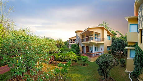 Saalora Corbett Resort