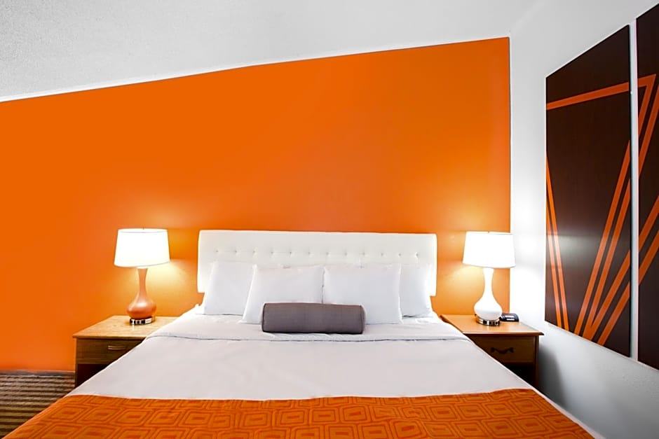 Howard Johnson by Wyndham Wilmington