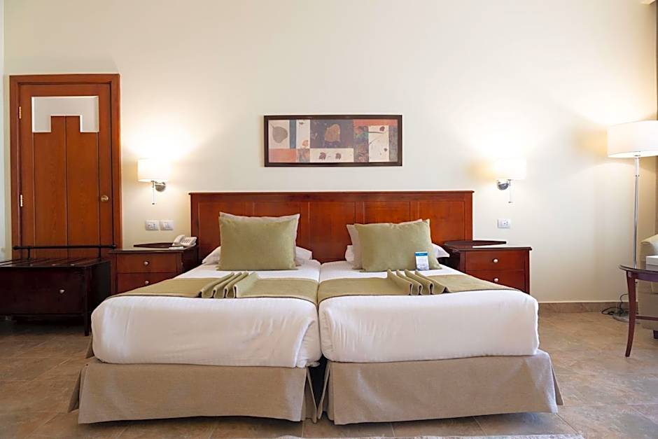 Swiss Inn Plaza Hotel
