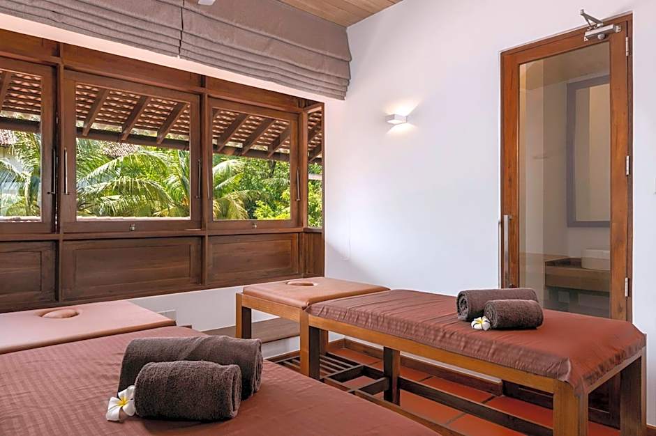Photo 1 of 5 of Lagoon Suite