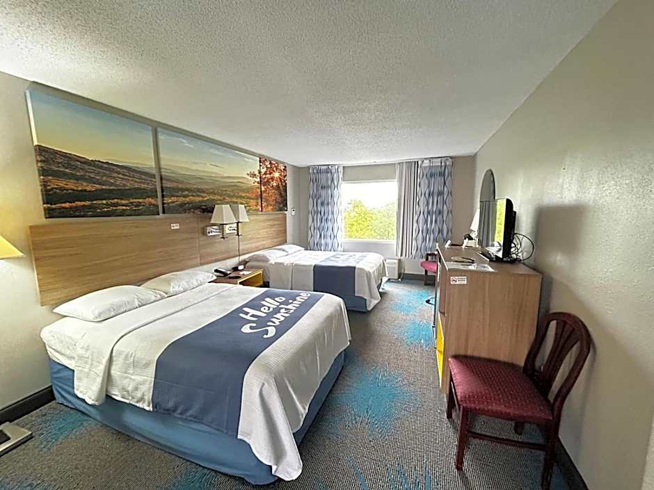 Days Inn by Wyndham Dahlonega University Area