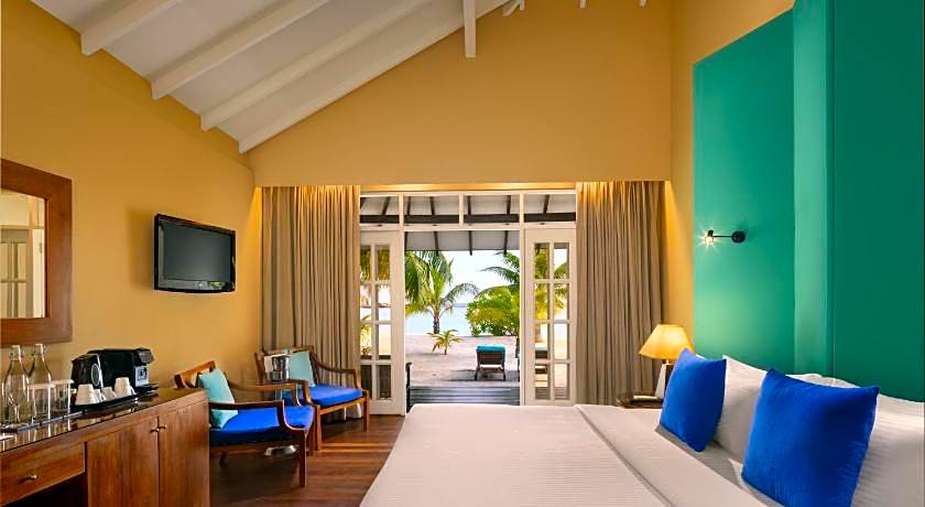 Adaaran Select Meedhupparu – 24 hours Dine Around Premium All inclusive