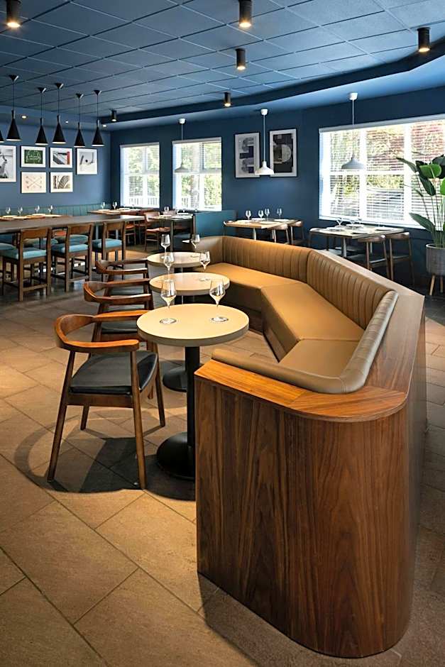 Four Points By Sheraton Surrey