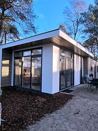 Boshuis Het Groene Hert met Hottub