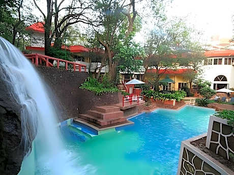 Horseland Hotel And Mountain Spa