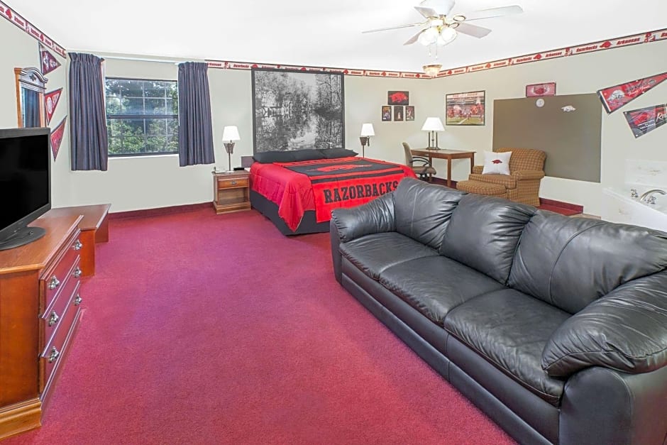 Super 8 by Wyndham Lowell/Bentonville/Rogers Area