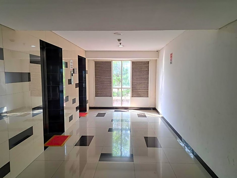 OYO 93362 Apartement Sentraland Karawang By Agung Rent