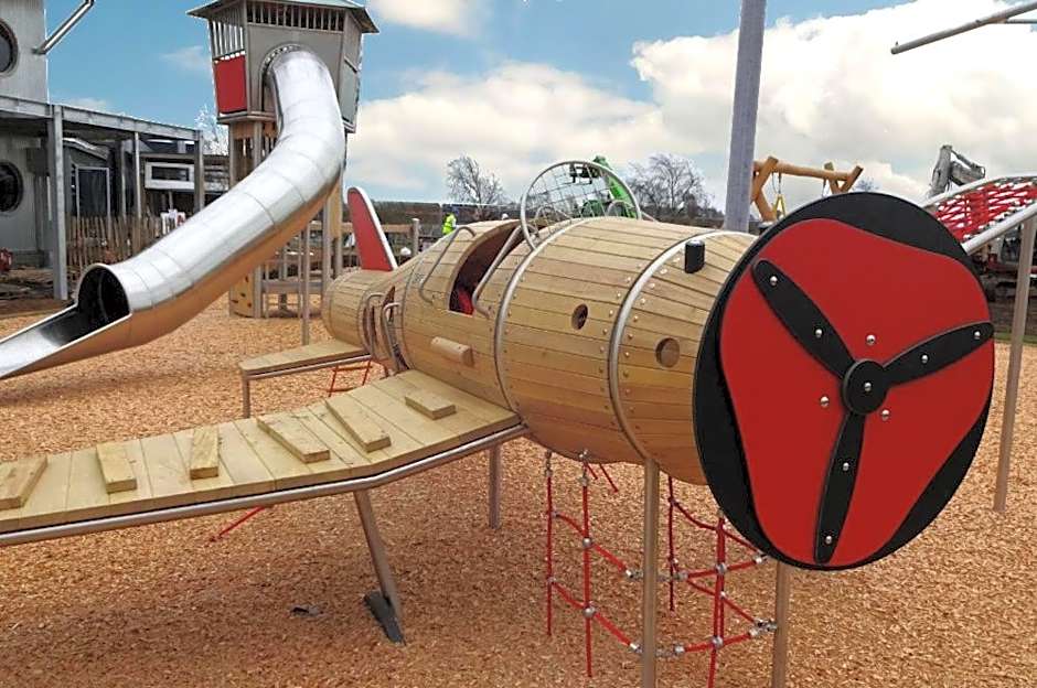 87 Lancaster Crescent