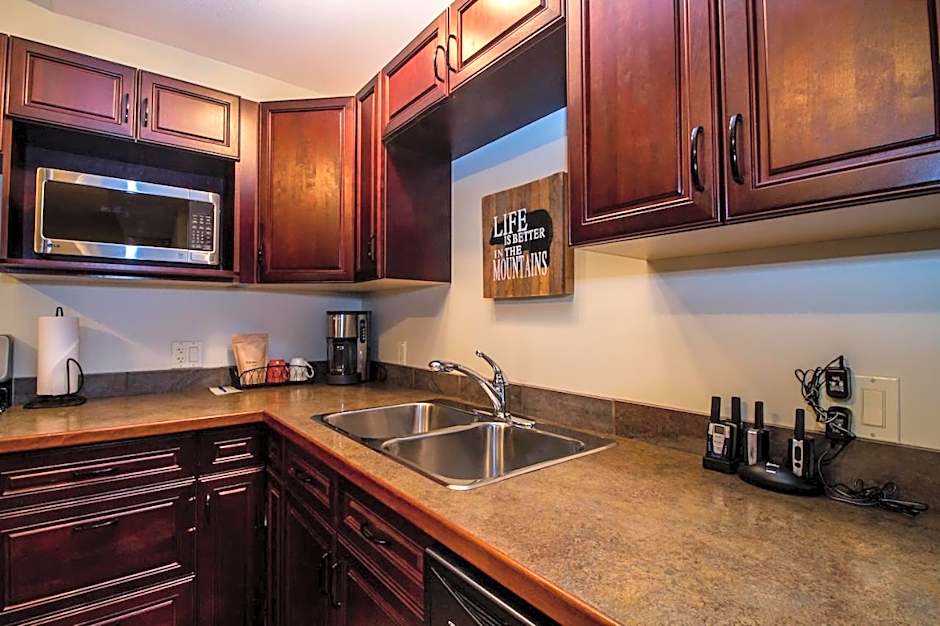 Give Something Back Retreat by Revelstoke Vacations