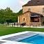Domaine de Cazal - Chambres d'Hôtes avec piscine au c¿ur de 26 hectares de nature préservée