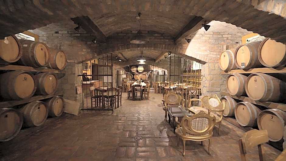 Garni Hotel Chicha - Winery ŠKRBIĆ