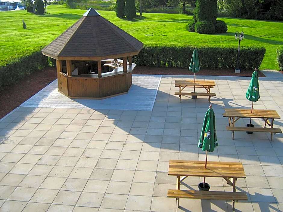 Ramada on the Bay Conference Resort Belleville