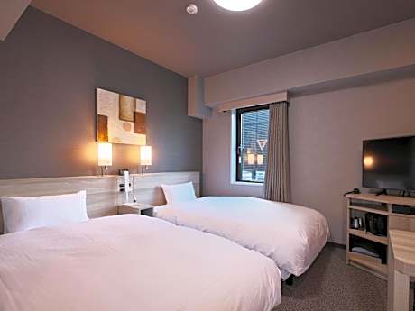 Twin Room - Non-Smoking