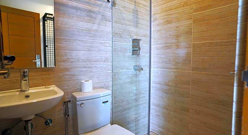 Lighthouse Point Hotel