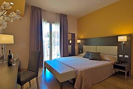 Double or Twin Room with Balcony