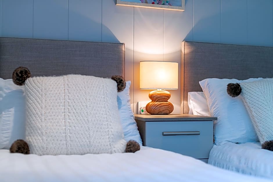 Inside No. 1 Retreat