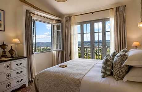 Deluxe Suite with Sea View
