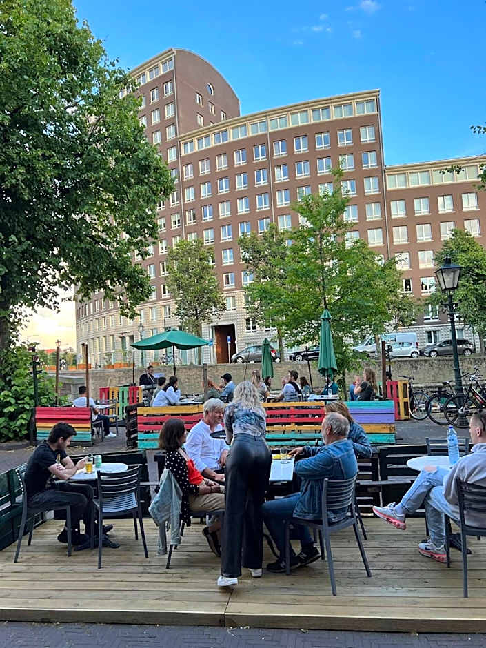 Hostel The Golden Stork