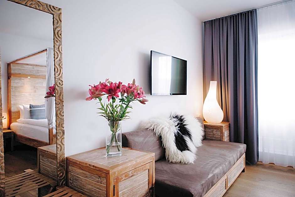 Eyja Guldsmeden Hotel