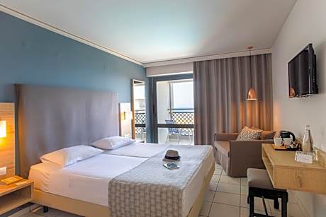 Standard Double Room with Sea View