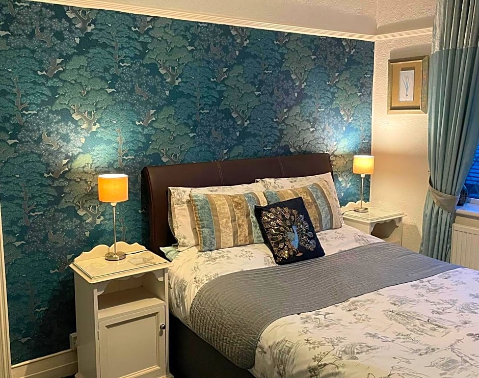 EsJays at Knowles House