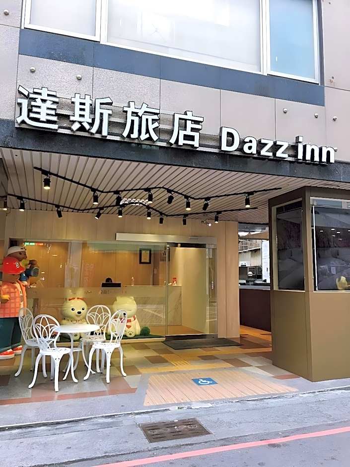 DAZZ INN