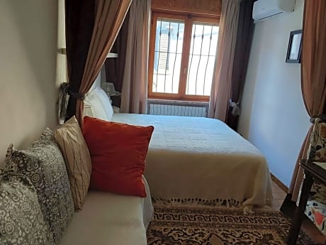 Double Room with Spa Bath