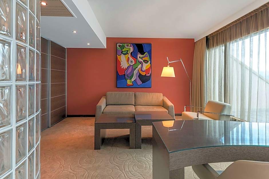 Hilton Geneva Hotel and Conference Centre