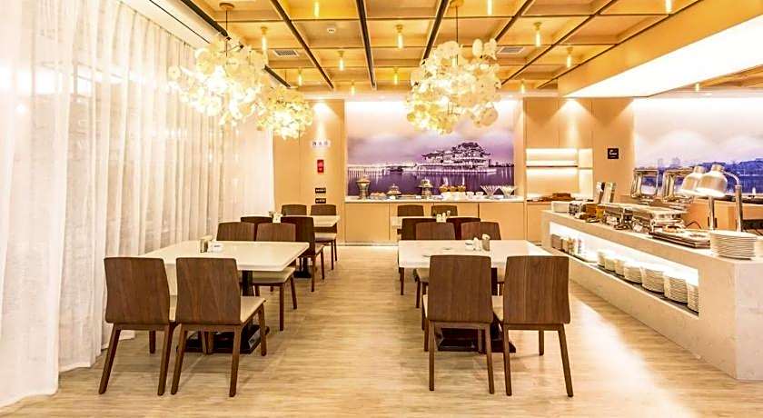 Atour Hotel Fuzhou Railway Station