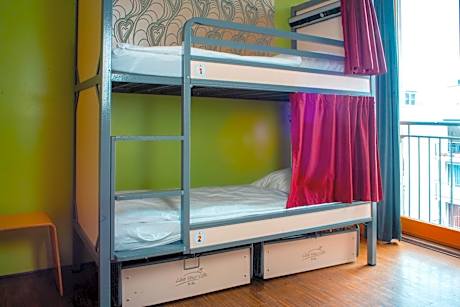 Budget Twin Room with Private Bathroom