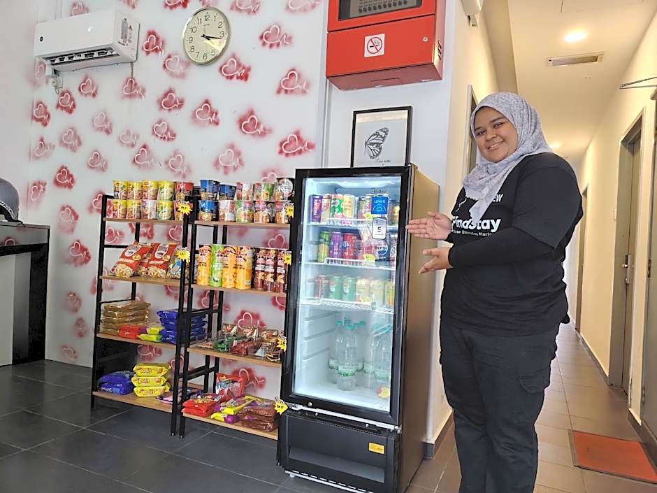 Kozi Hotel - Bukit Indah