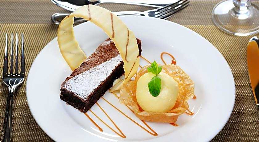 Best Western Plus Fursan Hotel